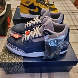 Air Jordan 3 Retro Georgetown Size 9.5